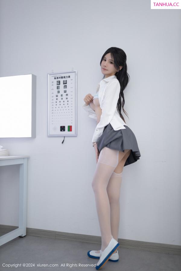   [XiuRen]高清写真图 2024.07.12 No.8852 幼幼 JK制服第8张图片